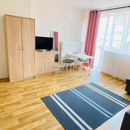 Alloggio in famiglia Kornlex Goscinne Z Aneksem Kuchennym Varsavia